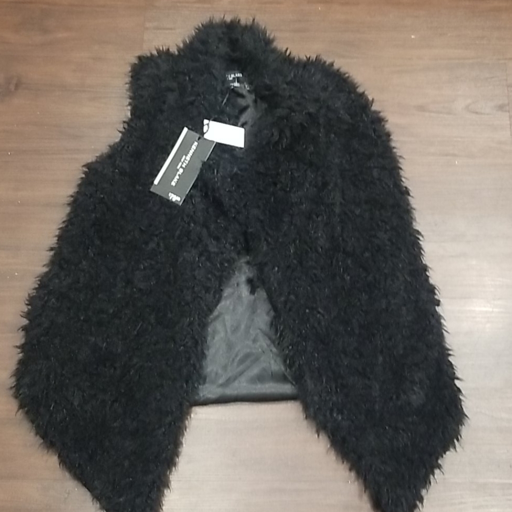 NWT Kenneth Blake Faux Fur Vest